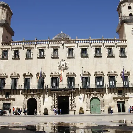 Playa A 500M En El Centro Historico De Alicante - Holidays B&F Apartment