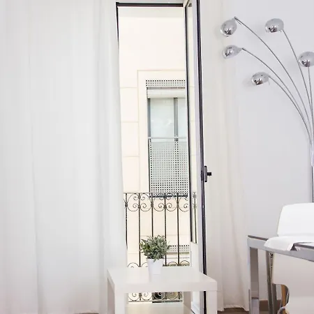 Apartment Playa A 500M En El Centro Historico De Alicante - Holidays B&F